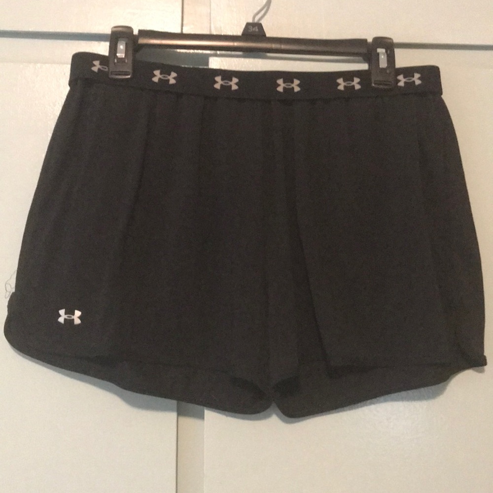 Black Under Armour shorts